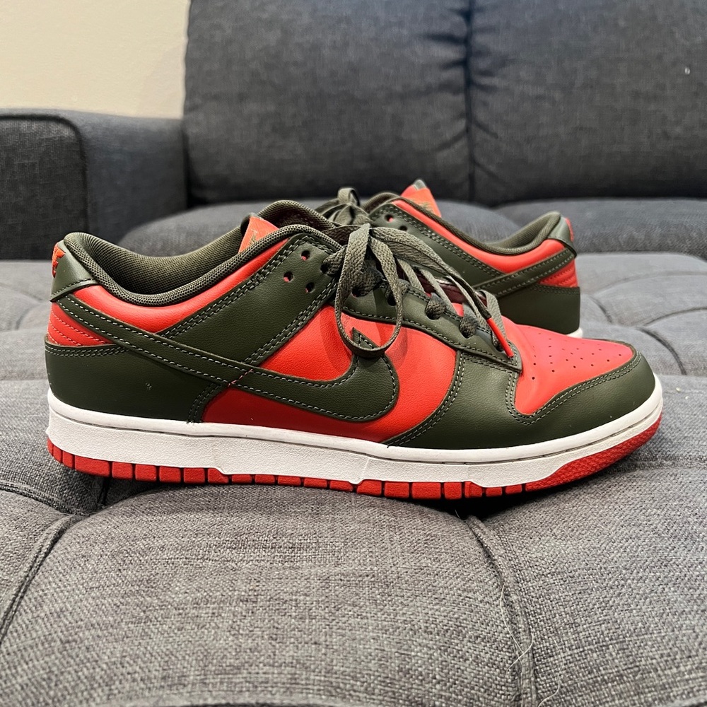 Nike Dunk Low Retro – Red/Green, Size 10